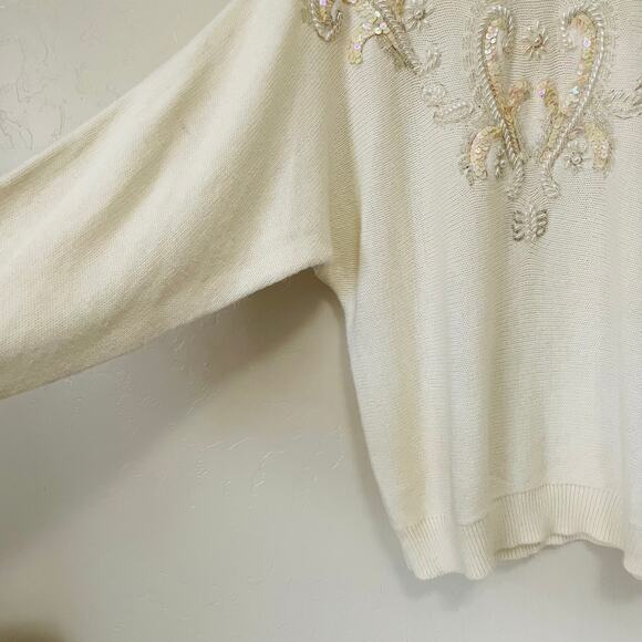 VINTAGE 80's Alfred Dunner Cream Beaded Long Sleeve Sweater - Picture 4 of 9